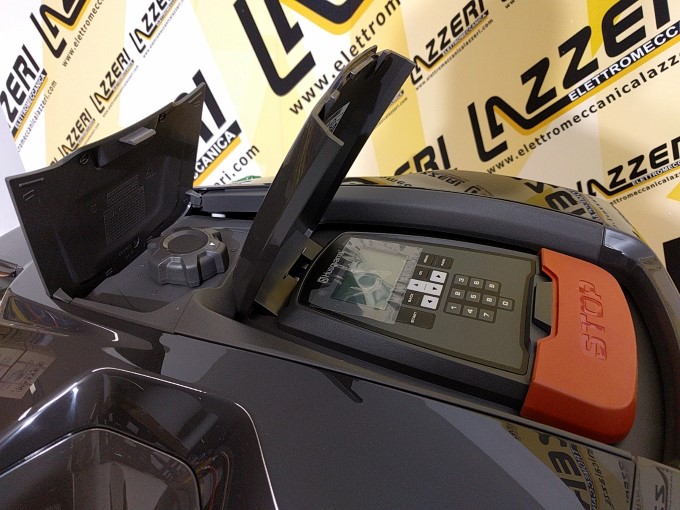 robot-rasaerba-husqvarna-automower-310-tastiera-comandi-regolazione-taglio