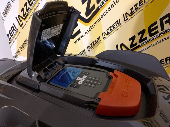 robot-rasaerba-husqvarna-automower-420-tastiera-comandi-regolazione-taglio