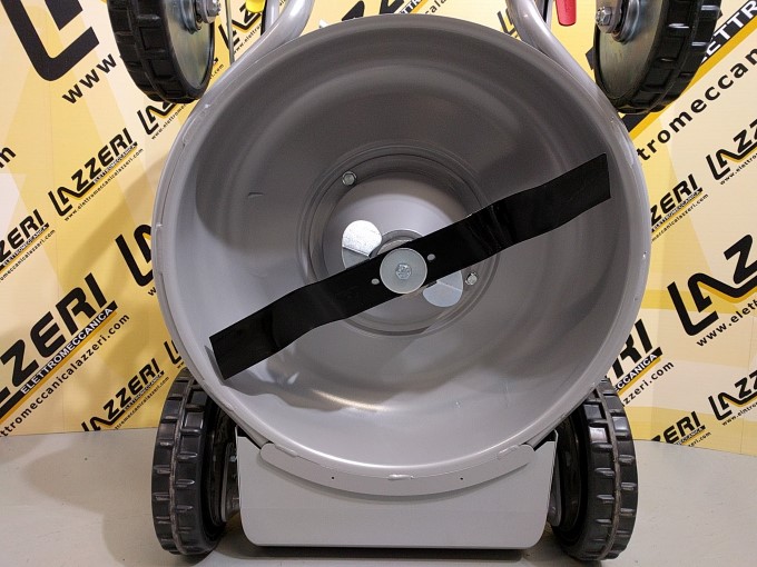 rasaerba-semovente-professionale-a-scoppio-grin-PM46PRO-piatto-di-taglio-sistema-brevettato
